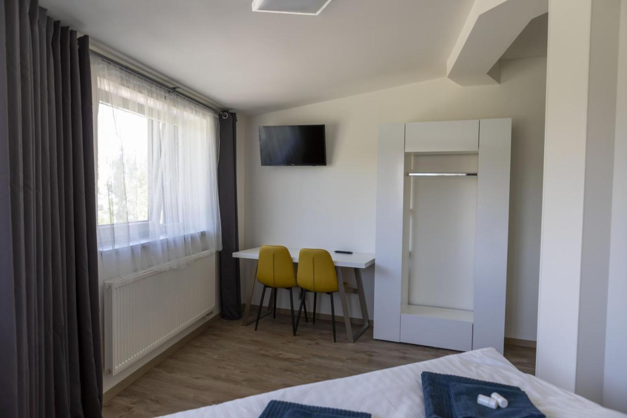 Novohradska Hotell Ceske Budejovice Exteriör bild