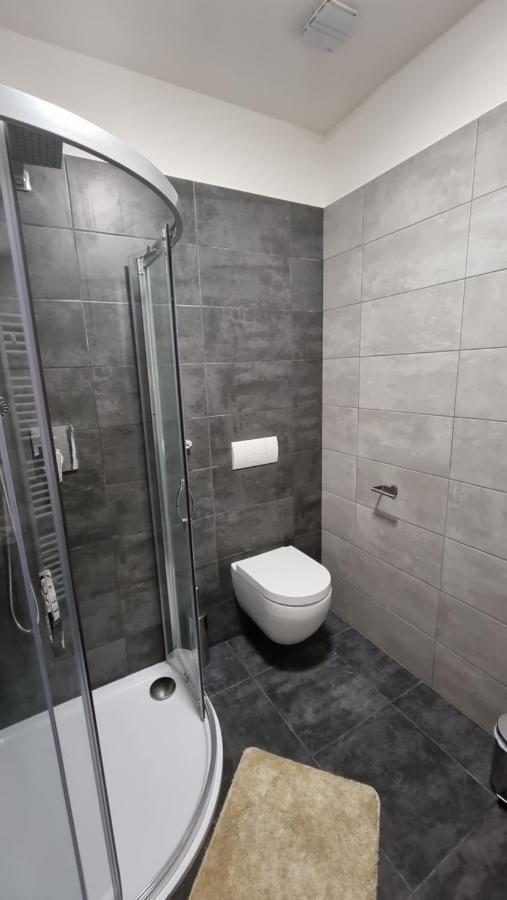 Novohradska Hotell Ceske Budejovice Exteriör bild