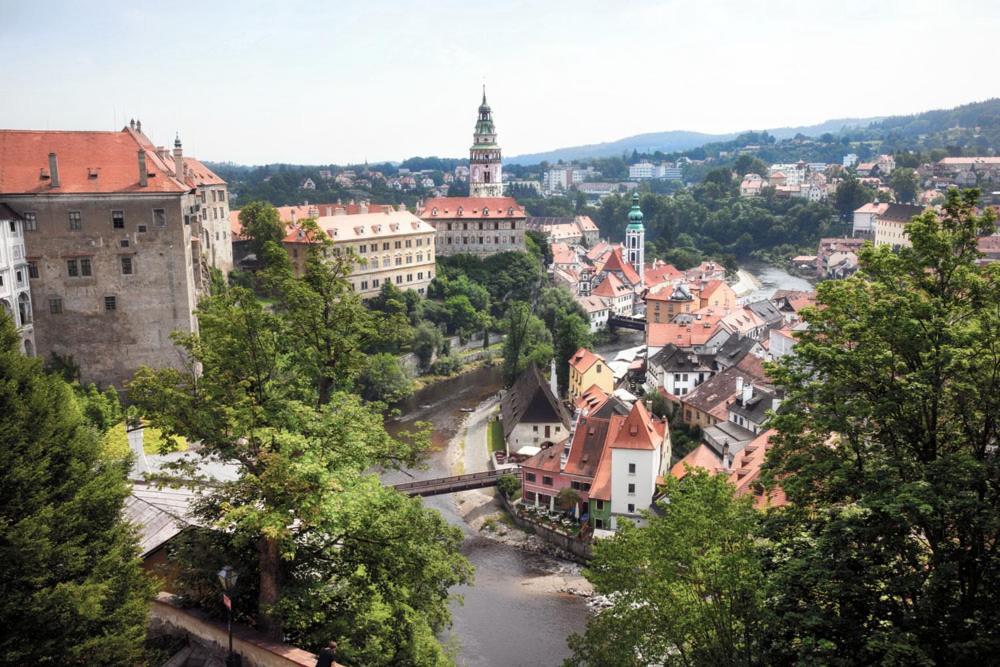 Novohradska Hotell Ceske Budejovice Exteriör bild