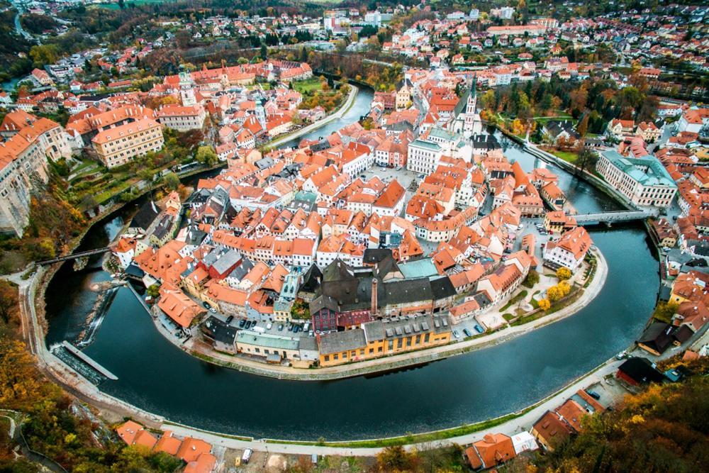 Novohradska Hotell Ceske Budejovice Exteriör bild