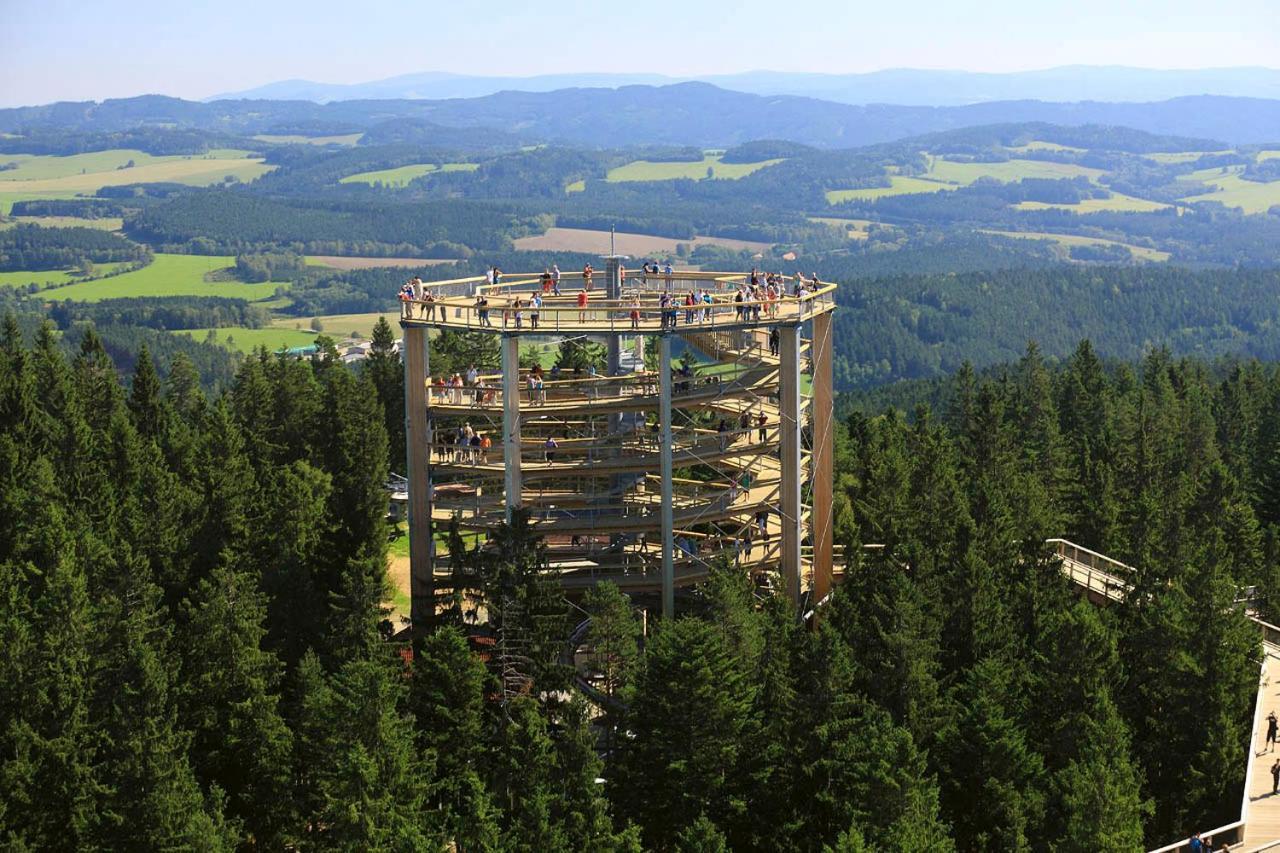 Novohradska Hotell Ceske Budejovice Exteriör bild